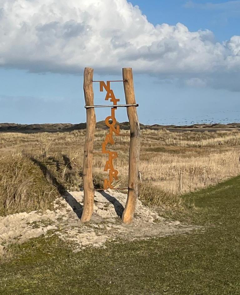 Das Tor zum Nationalpark auf dem Weg zum Ostende