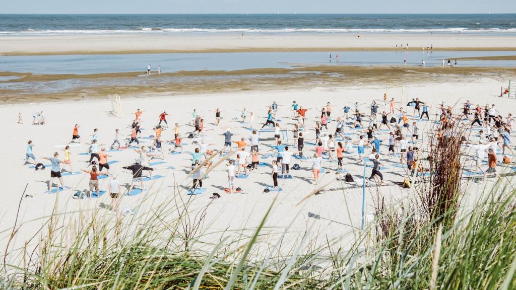  Sportstrand am Dünenübergang Hauptbad